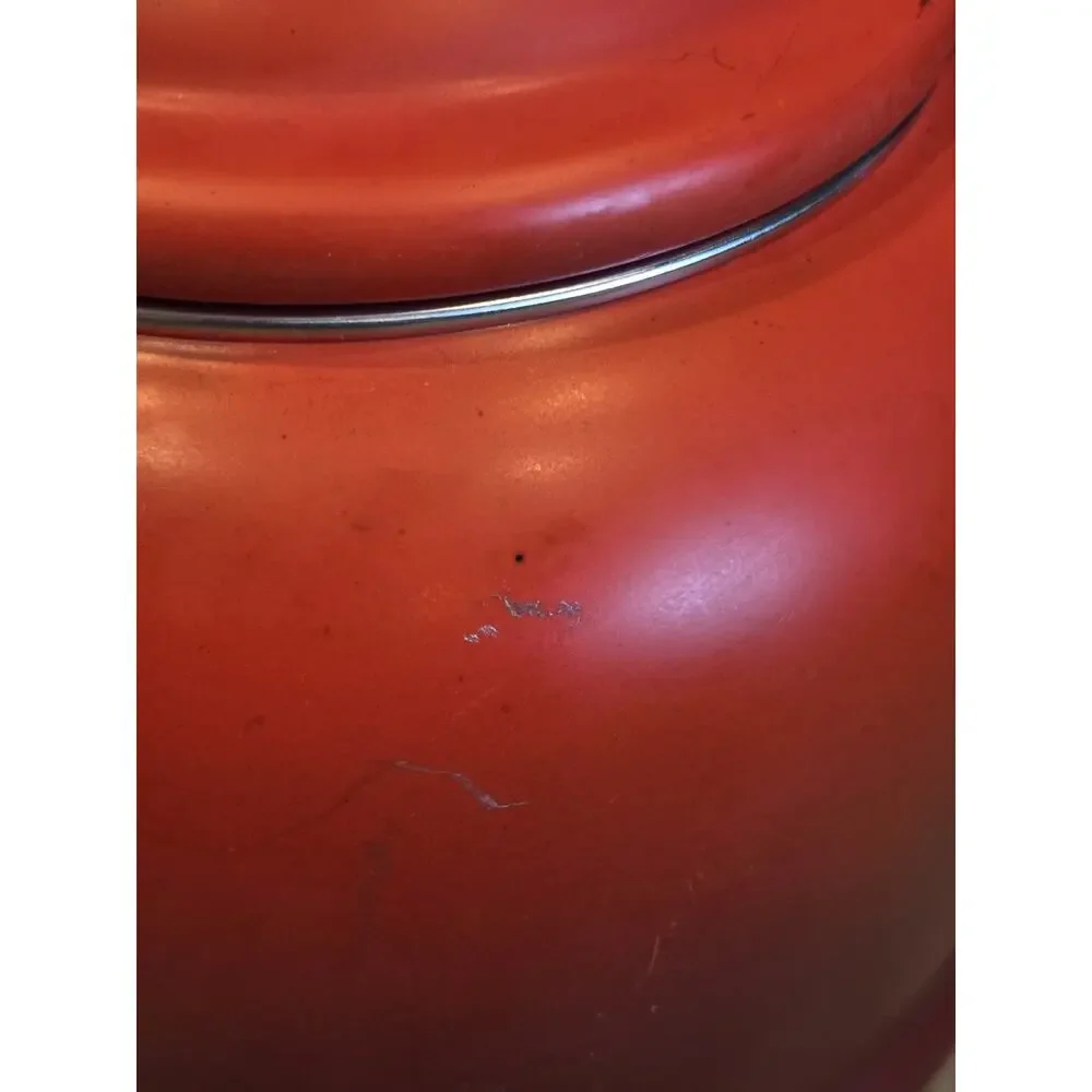 Le Creuset Traditional Stove Top Tea Kettle Pot 1.25 Qtz. Ombre Crimson Red GUC